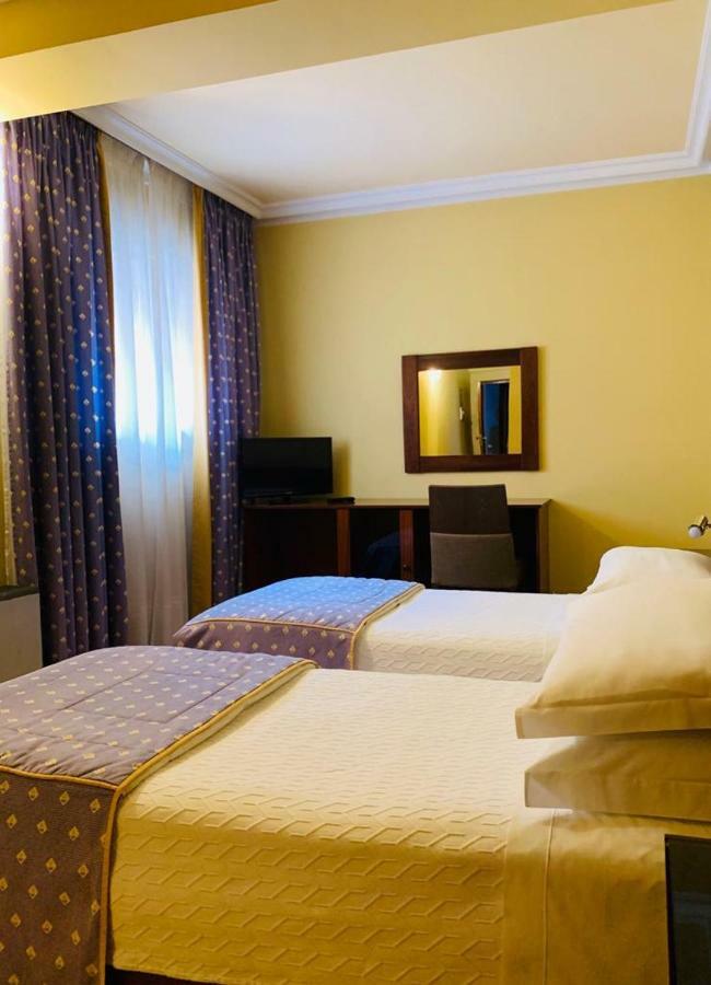 Hotel Valenca Do Minho Bagian luar foto